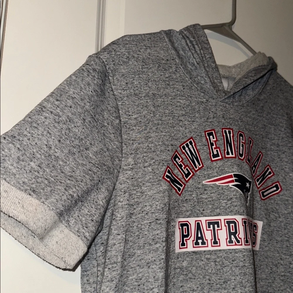 XXL Patriots‎ boys youth Short Sleeve Gray Hooded NFL t shirt